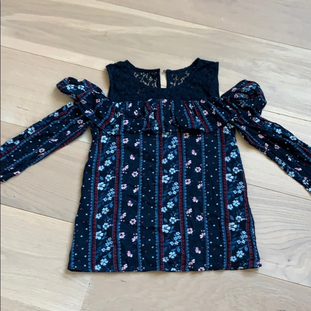 Beautiful Cold Shoulder Top